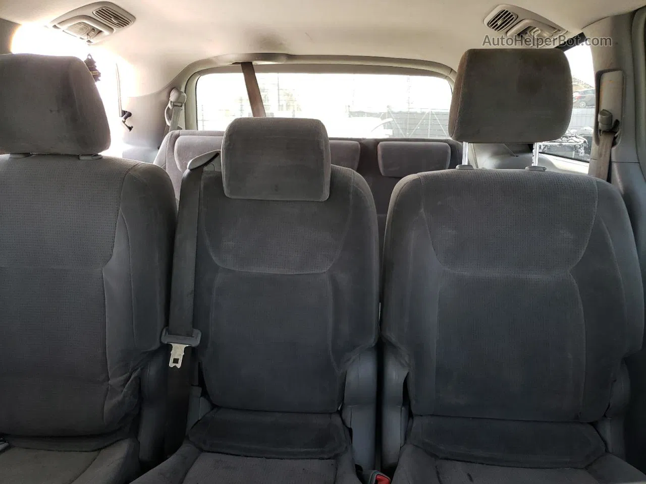 2004 Toyota Sienna Ce Серый vin: 5TDZA23C54S115962