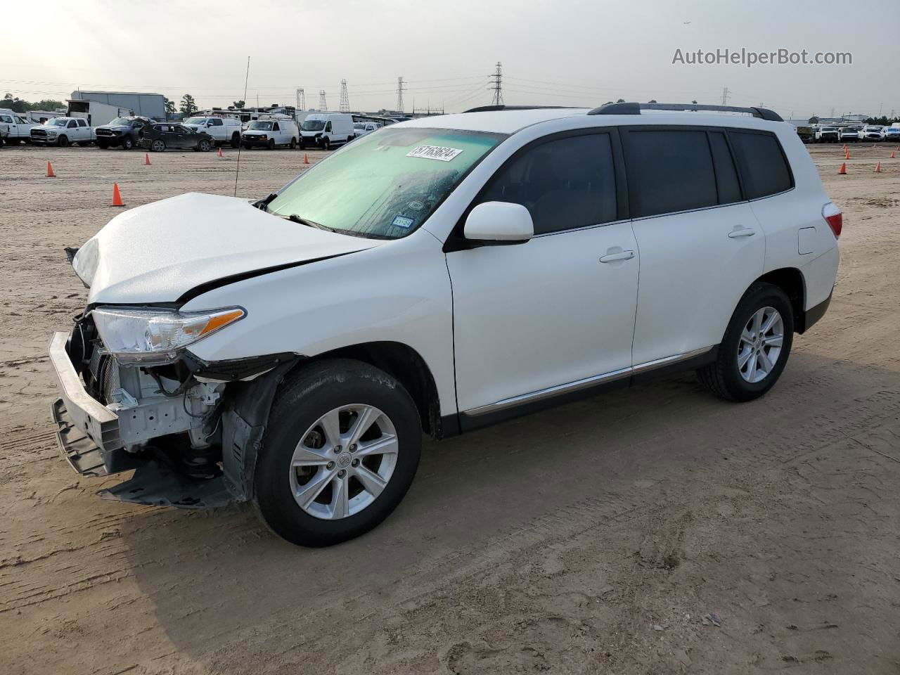 2011 Toyota Highlander Base White vin: 5TDZA3EH4BS009935