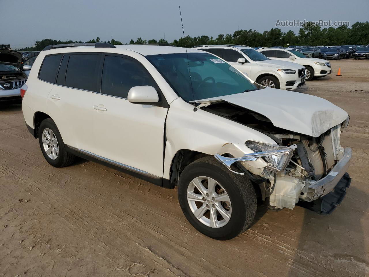 2011 Toyota Highlander Base White vin: 5TDZA3EH4BS009935