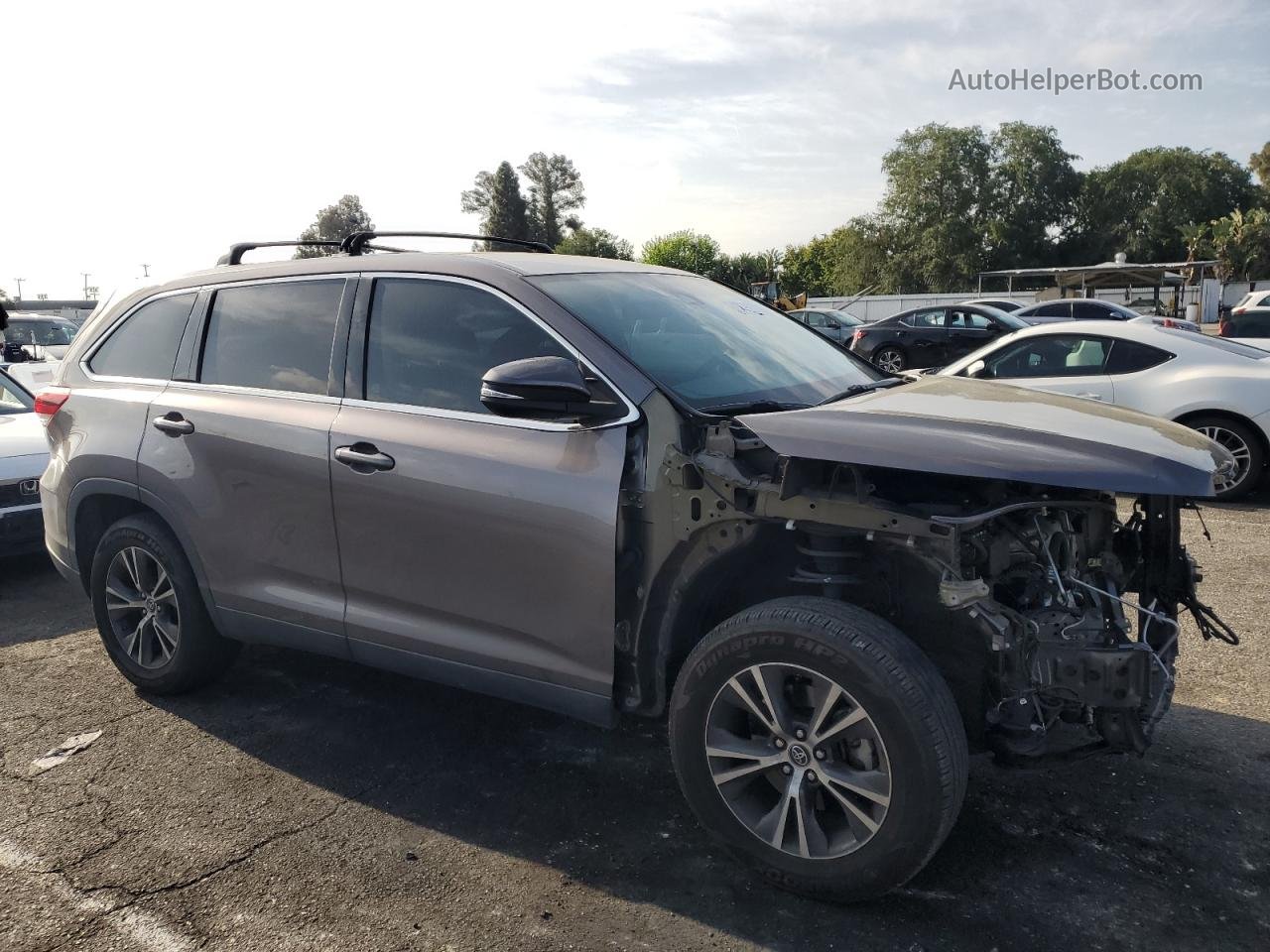 2019 Toyota Highlander Le Серый vin: 5TDZARFH4KS046002