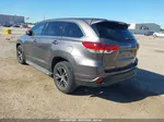 2019 Toyota Highlander Le Gray vin: 5TDZARFH7KS047743