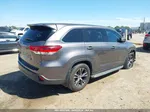 2019 Toyota Highlander Le Gray vin: 5TDZARFH7KS047743