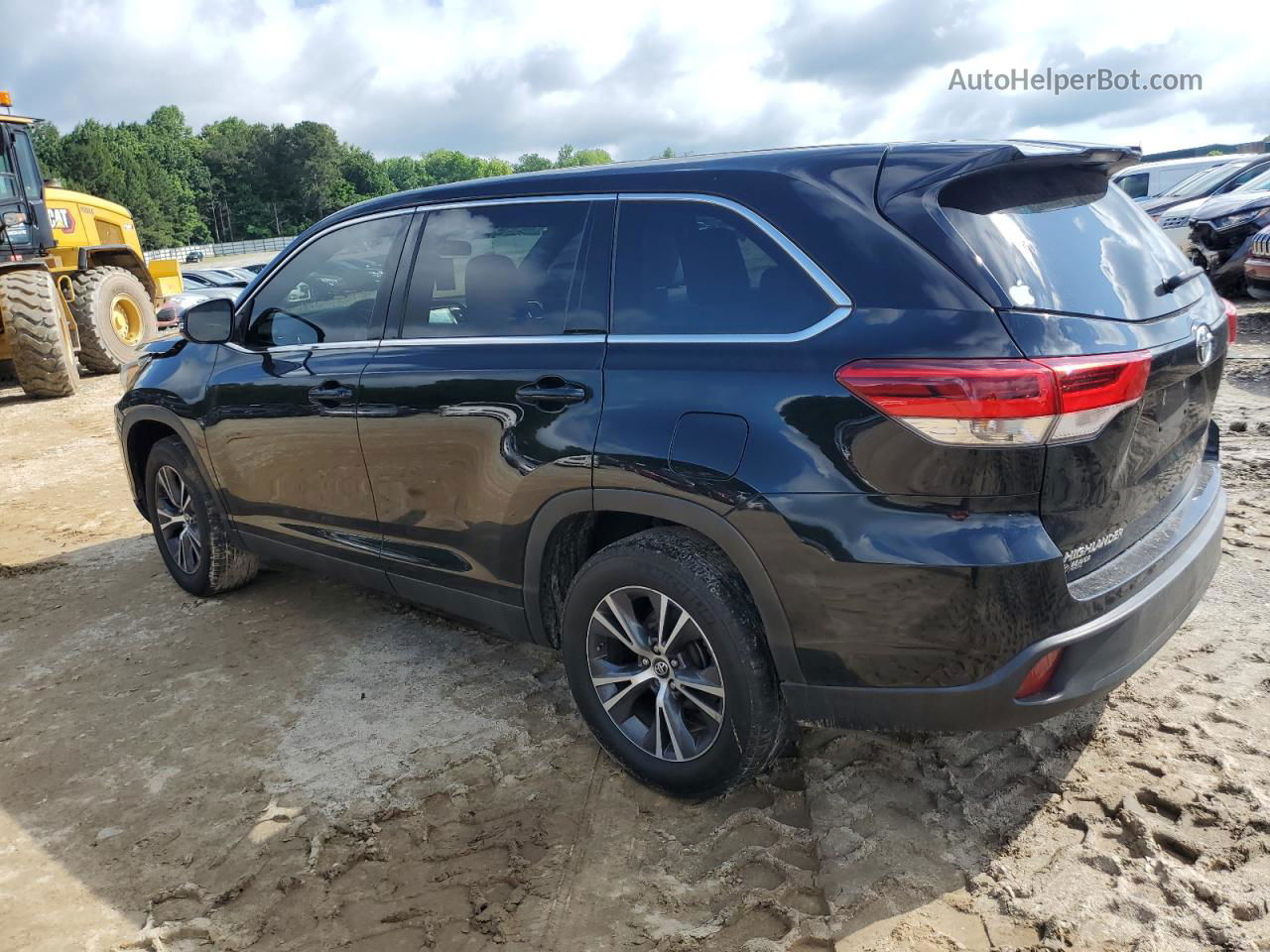 2019 Toyota Highlander Le Black vin: 5TDZARFH7KS051081