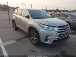 2019 Toyota Highlander Le Silver vin: 5TDZARFH7KS054899