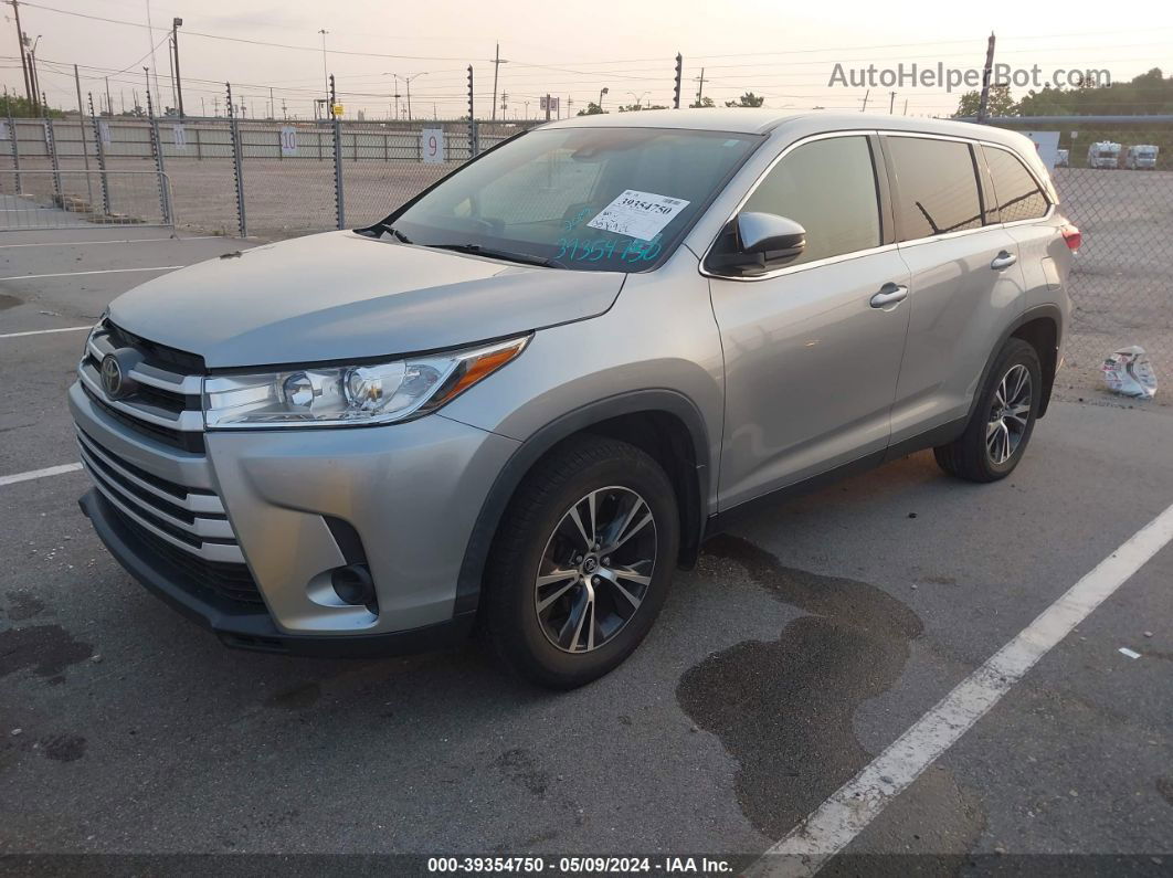 2019 Toyota Highlander Le Silver vin: 5TDZARFH7KS054899