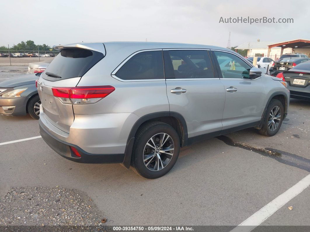 2019 Toyota Highlander Le Серебряный vin: 5TDZARFH7KS054899