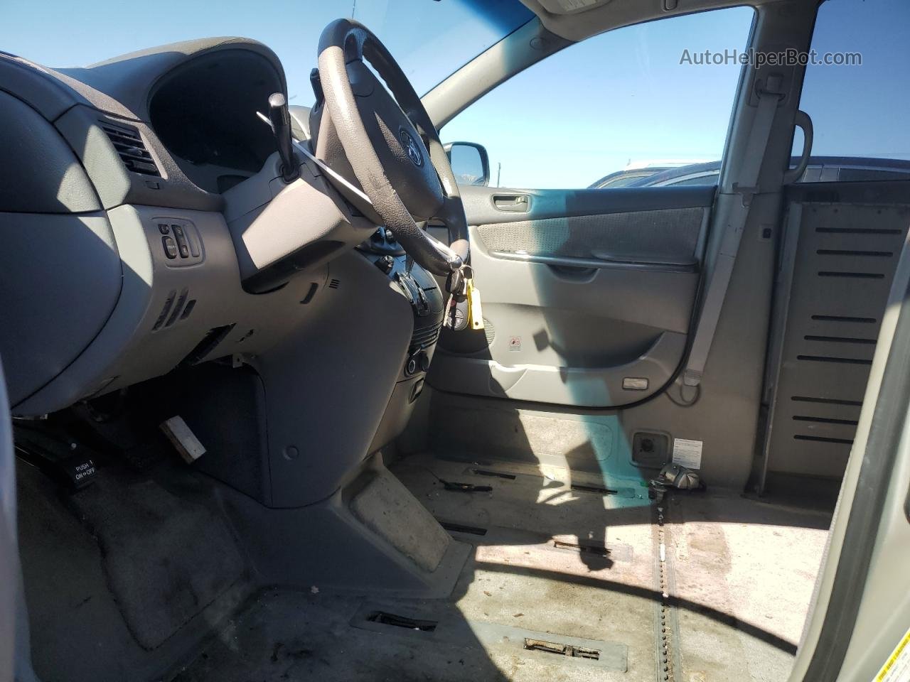 2007 Toyota Sienna Ce Серебряный vin: 5TDZK23C07S042453