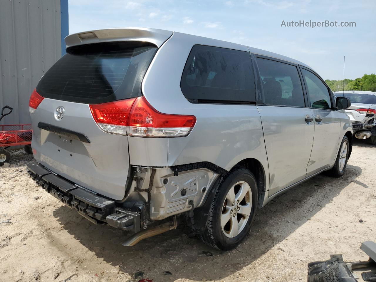 2014 Toyota Sienna  Silver vin: 5TDZK3DC1ES472087