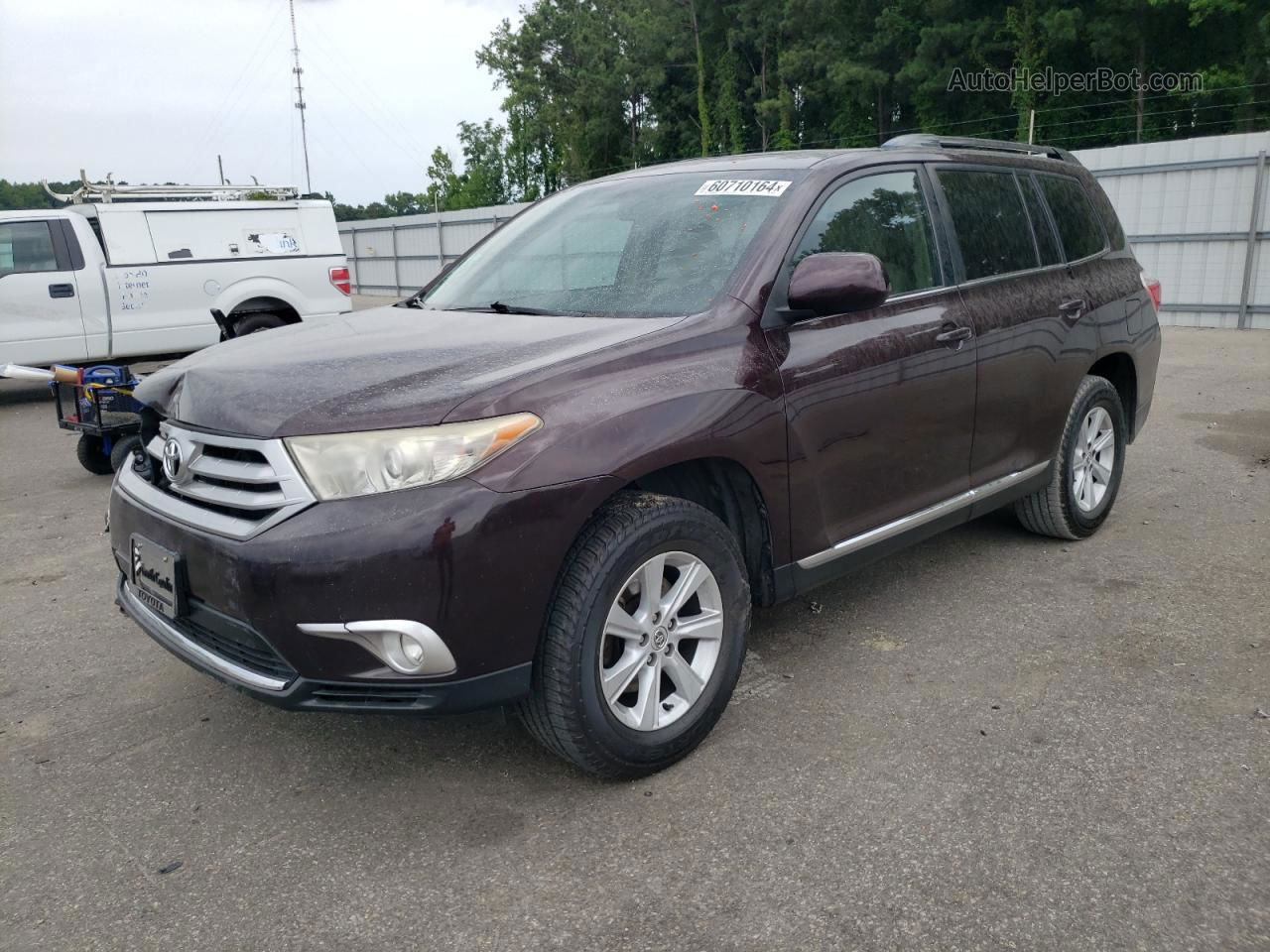 2011 Toyota Highlander Base Maroon vin: 5TDZK3EH1BS026009