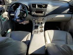 2011 Toyota Highlander Base Серебряный vin: 5TDZK3EH1BS041920