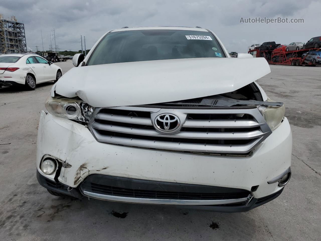 2011 Toyota Highlander Base White vin: 5TDZK3EH2BS027380