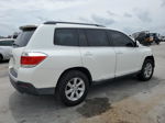 2011 Toyota Highlander Base White vin: 5TDZK3EH2BS027380