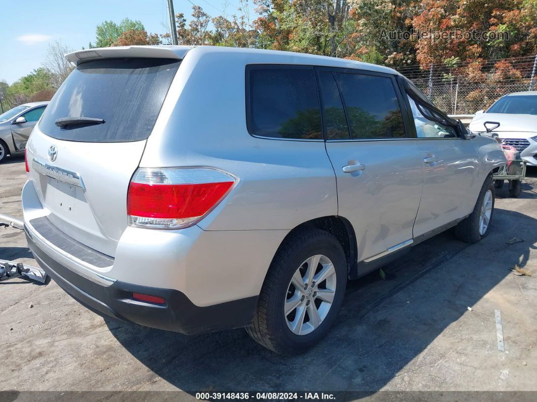 2011 Toyota Highlander Base V6 Silver vin: 5TDZK3EH2BS044230