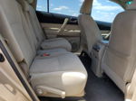 2011 Toyota Highlander Base Tan vin: 5TDZK3EH4BS034640