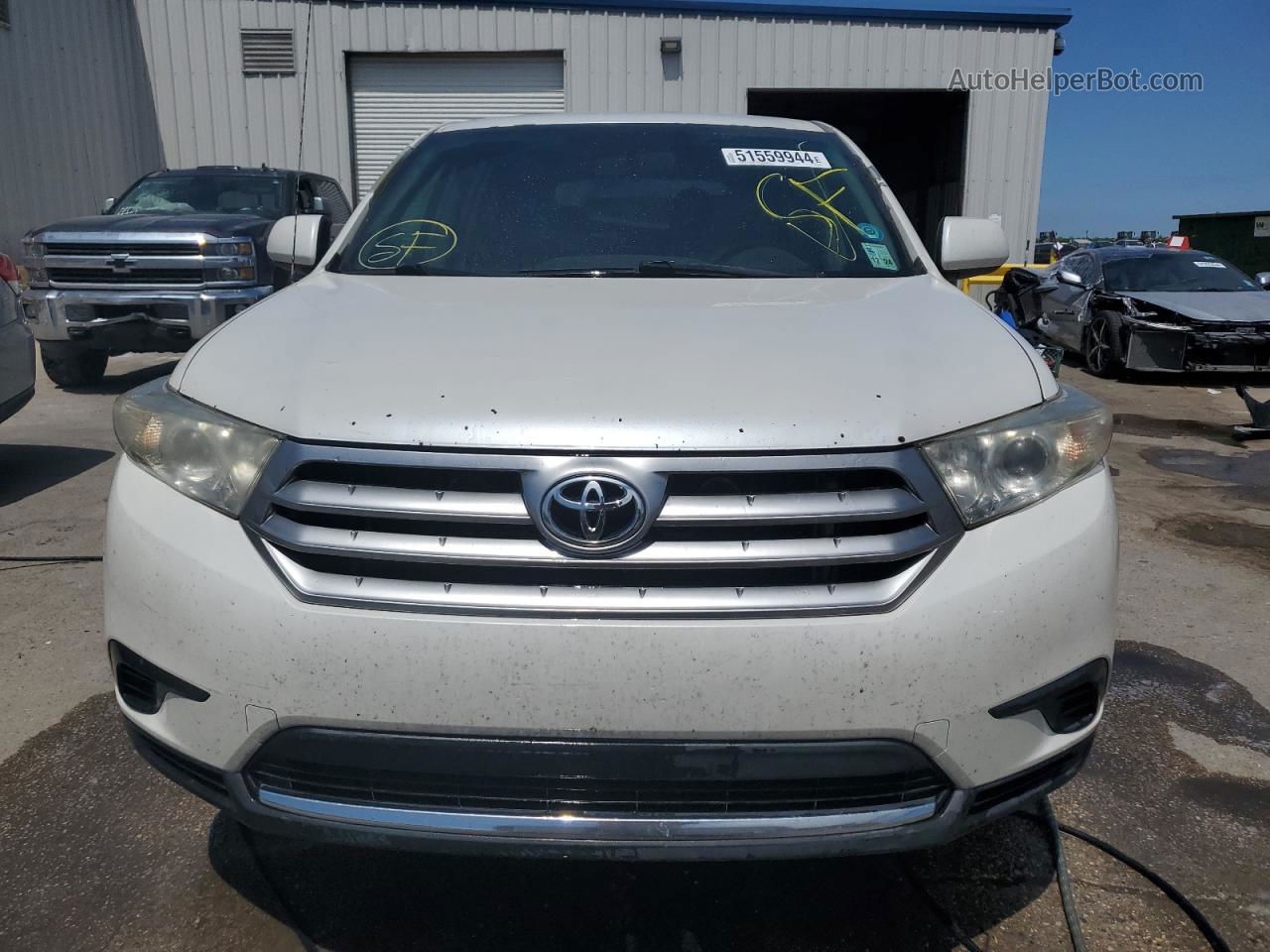 2011 Toyota Highlander Base Белый vin: 5TDZK3EH4BS037876