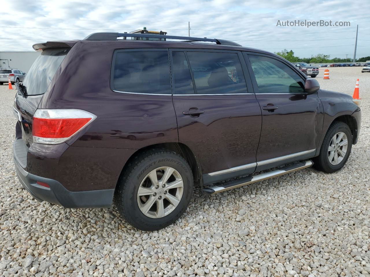 2011 Toyota Highlander Base Бордовый vin: 5TDZK3EH8BS025830