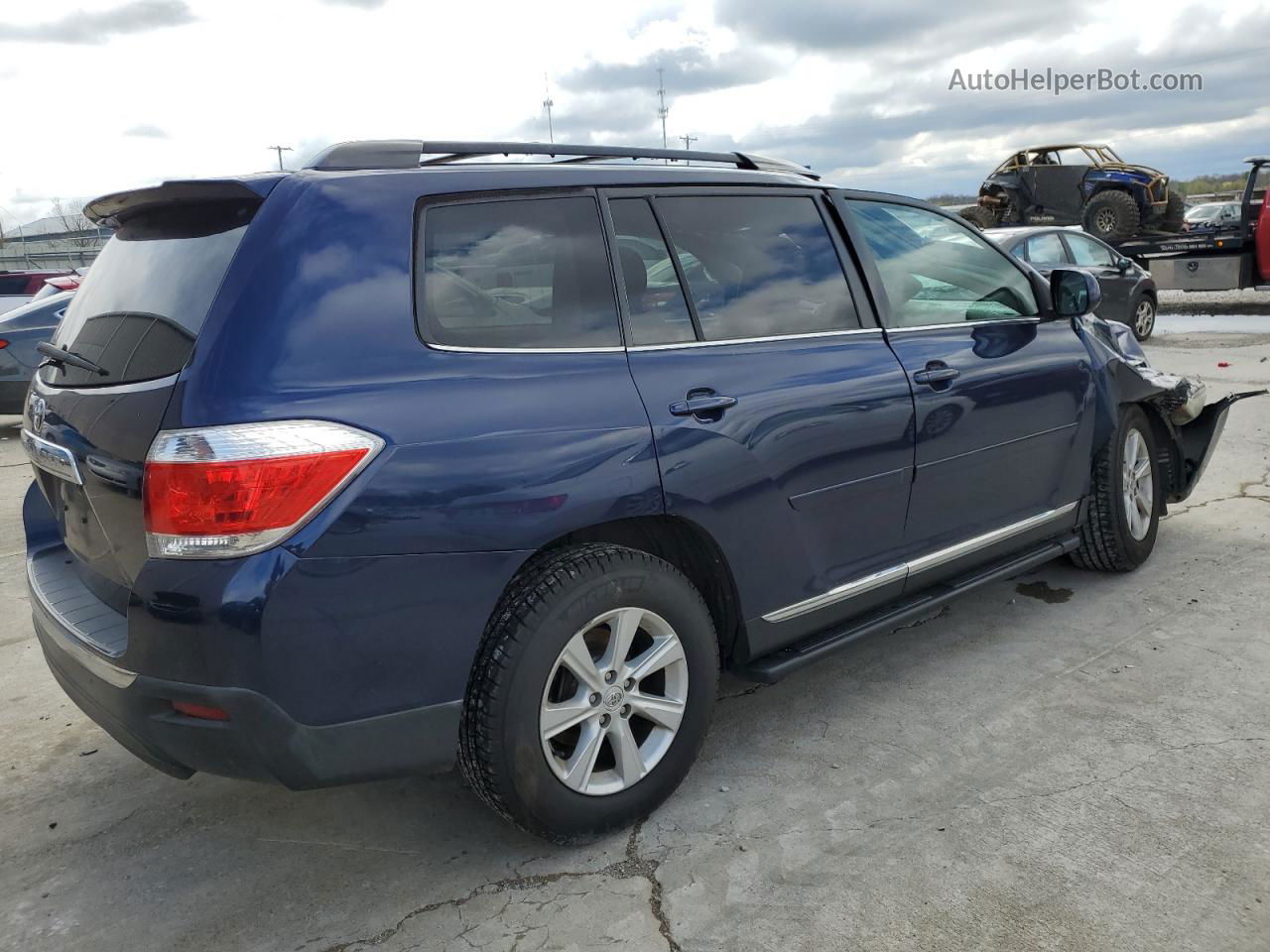 2011 Toyota Highlander Base Blue vin: 5TDZK3EH8BS033040