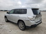 2011 Toyota Highlander Base Silver vin: 5TDZK3EH9BS042703