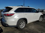 2016 Toyota Highlander Le White vin: 5TDZKRFH0GS143170