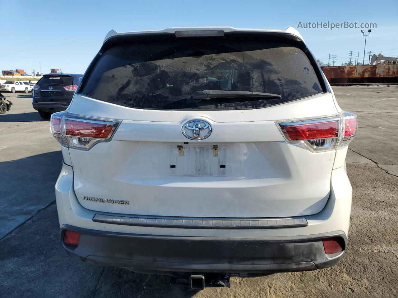 2016 Toyota Highlander Le White vin: 5TDZKRFH0GS143170