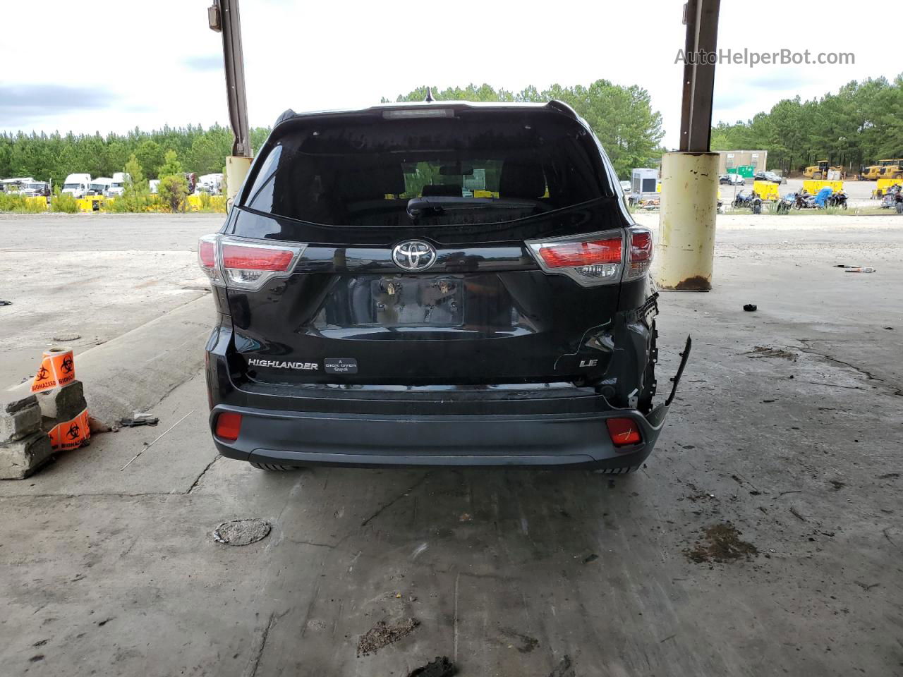 2016 Toyota Highlander Le Black vin: 5TDZKRFHXGS132743