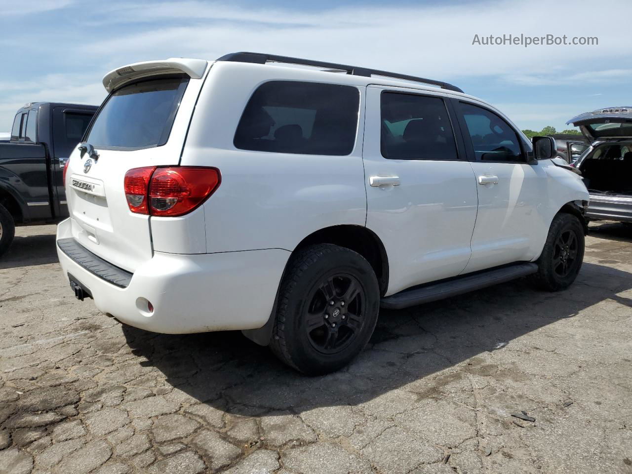 2017 Toyota Sequoia Sr5 White vin: 5TDZY5G1XHS068679