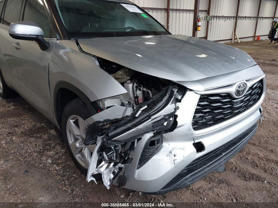 2021 Toyota Highlander Le Серебряный vin: 5TDZZRAH1MS054772