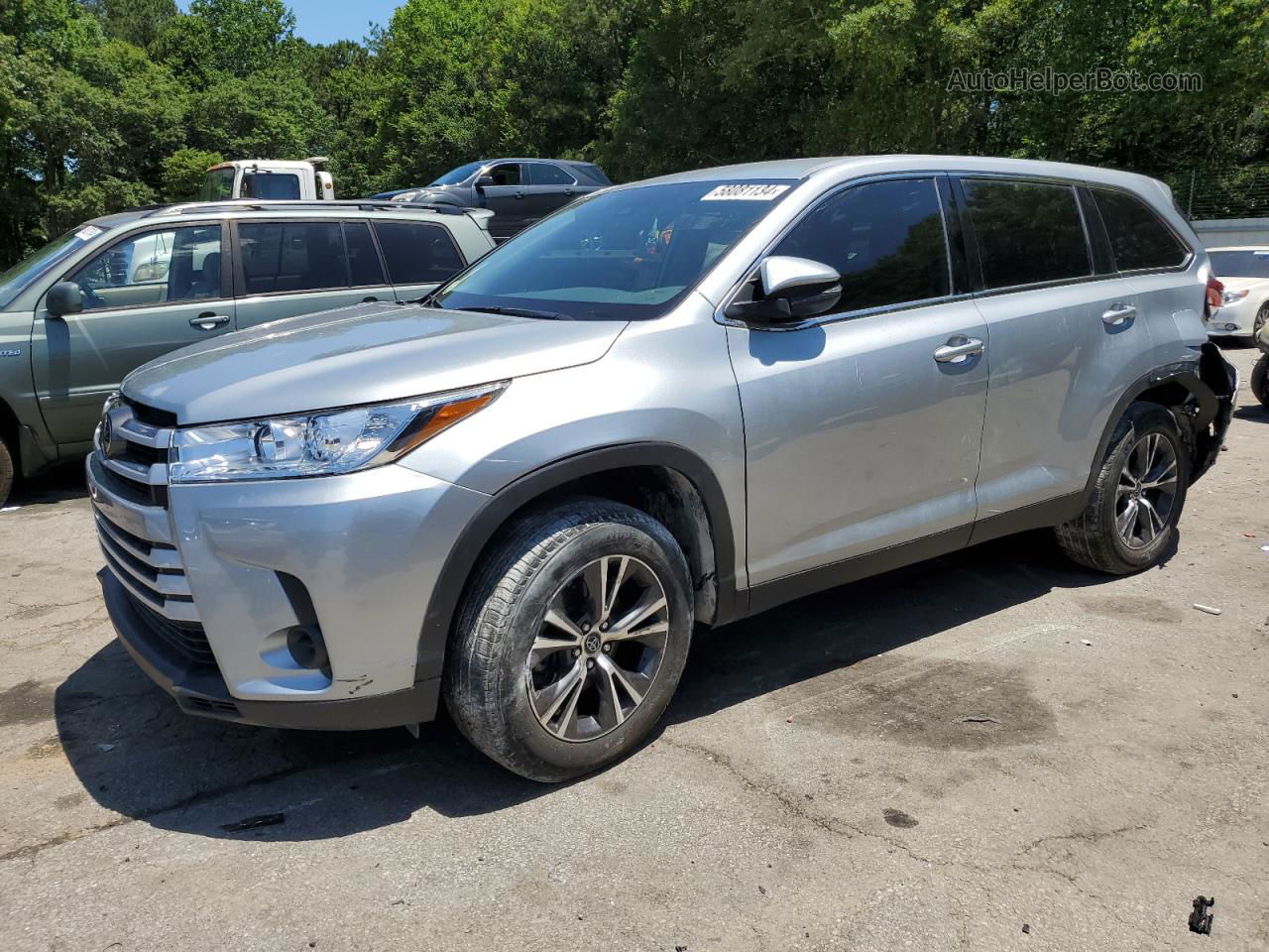 2019 Toyota Highlander Le Silver vin: 5TDZZRFH1KS365205