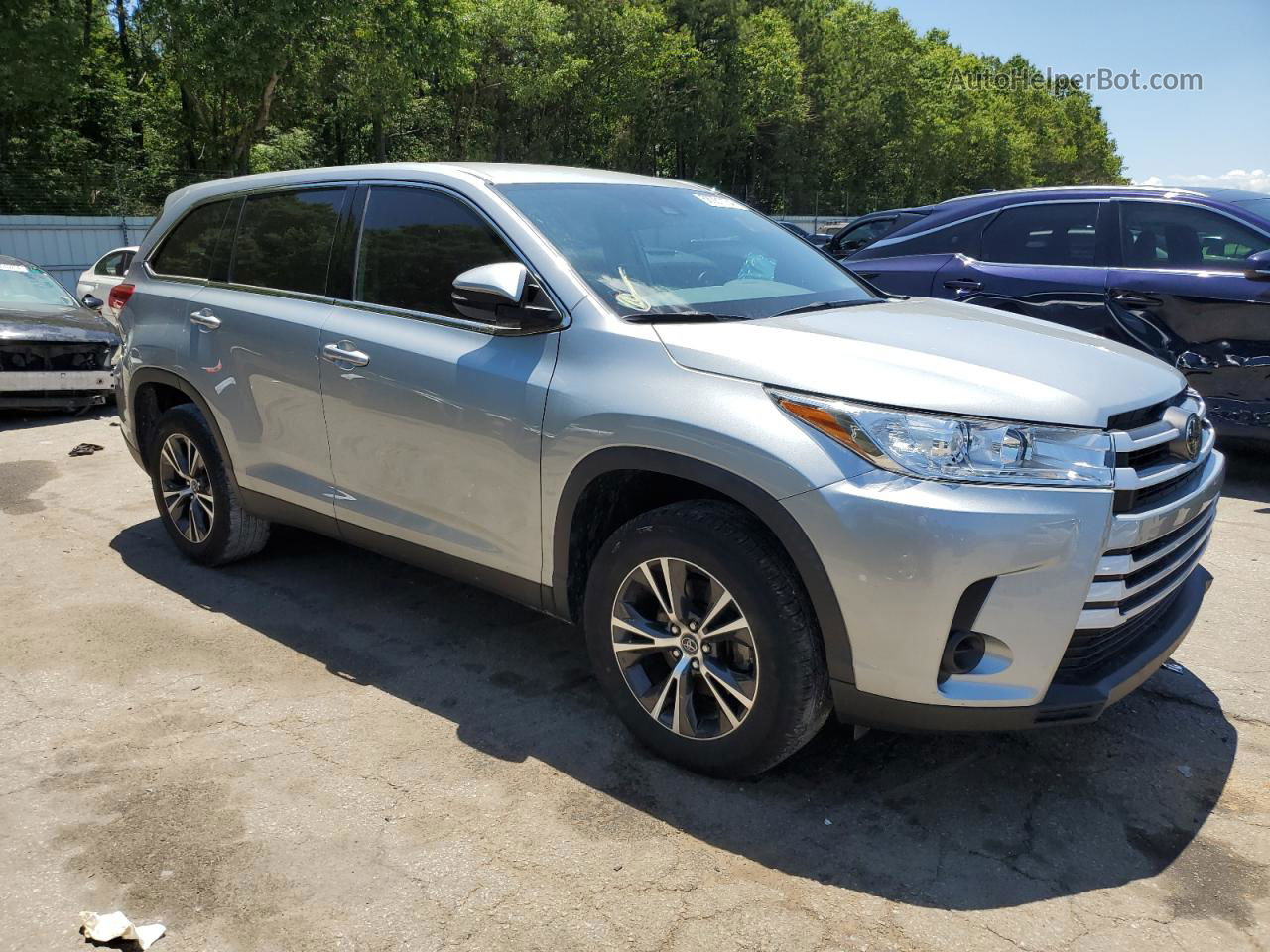 2019 Toyota Highlander Le Silver vin: 5TDZZRFH1KS365205