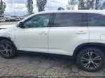 2019 Toyota Highlander Le Plus White vin: 5TDZZRFH1KS369304