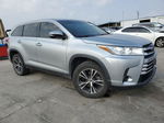 2019 Toyota Highlander Le Silver vin: 5TDZZRFH5KS368687