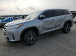 2019 Toyota Highlander Le Silver vin: 5TDZZRFH5KS368687