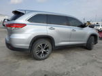 2019 Toyota Highlander Le Silver vin: 5TDZZRFH5KS368687