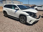 2019 Toyota Highlander Le White vin: 5TDZZRFHXKS312731