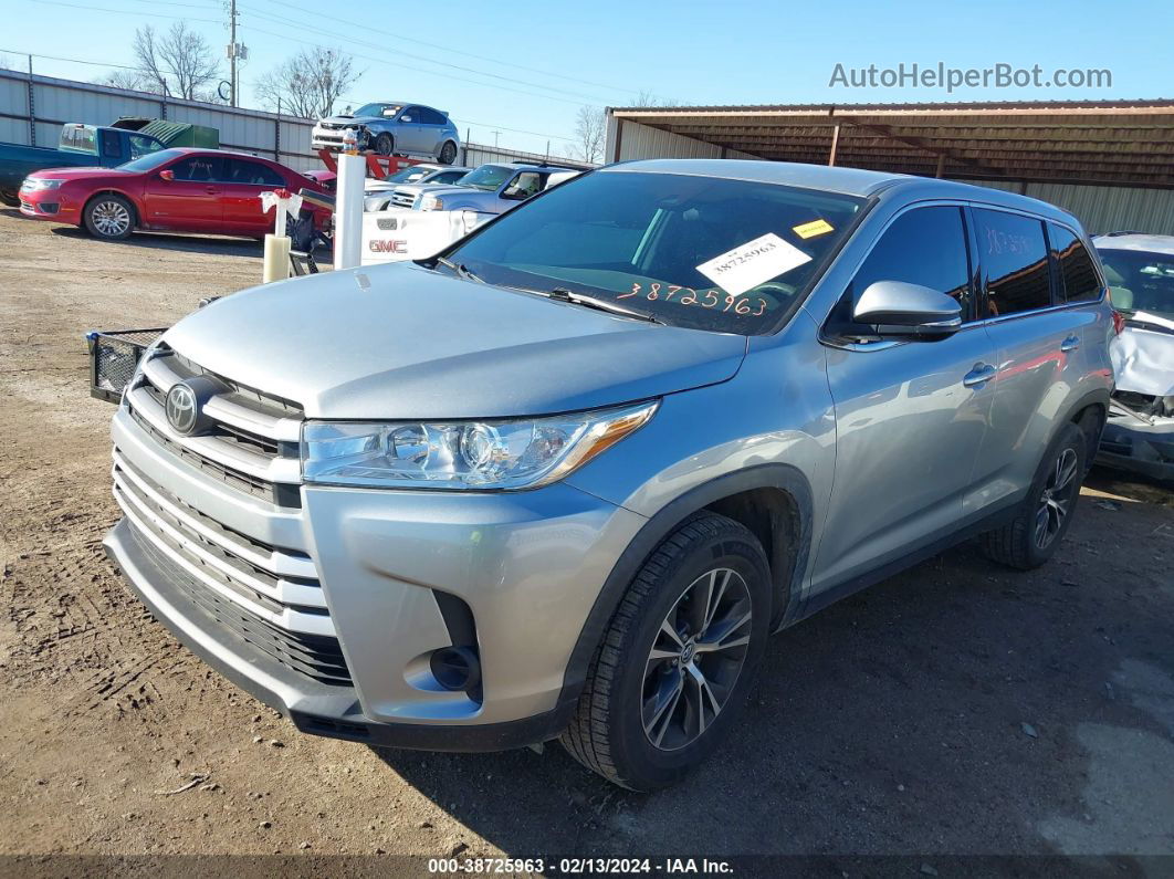 2019 Toyota Highlander Le Silver vin: 5TDZZRFHXKS313412