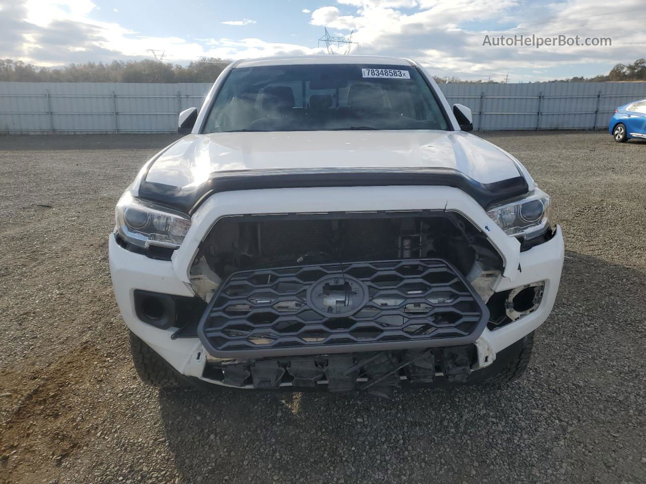 2017 Toyota Tacoma Double Cab White vin: 5TFAX5GN0HX096049