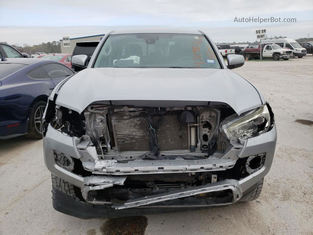 2019 Toyota Tacoma Double Cab Silver vin: 5TFAX5GN0KX141546