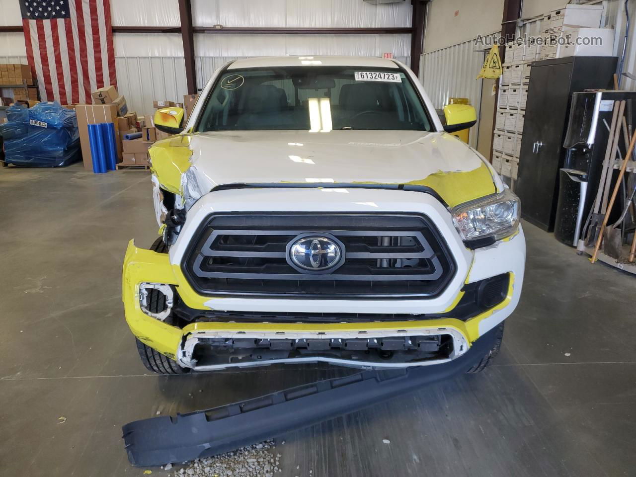 2020 Toyota Tacoma Double Cab Yellow vin: 5TFAX5GN2LX171200