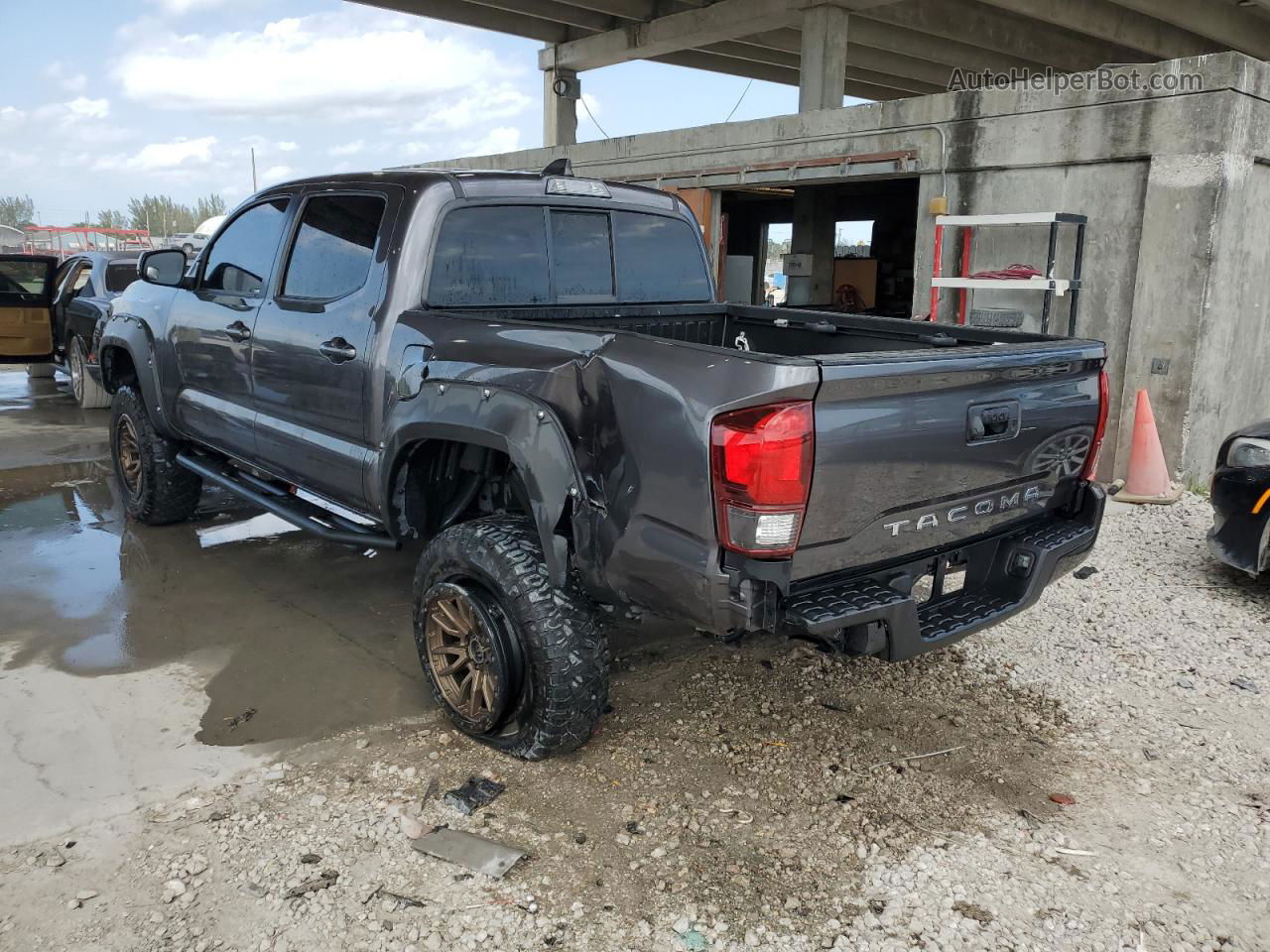 2020 Toyota Tacoma Double Cab Gray vin: 5TFAX5GN3LX184182