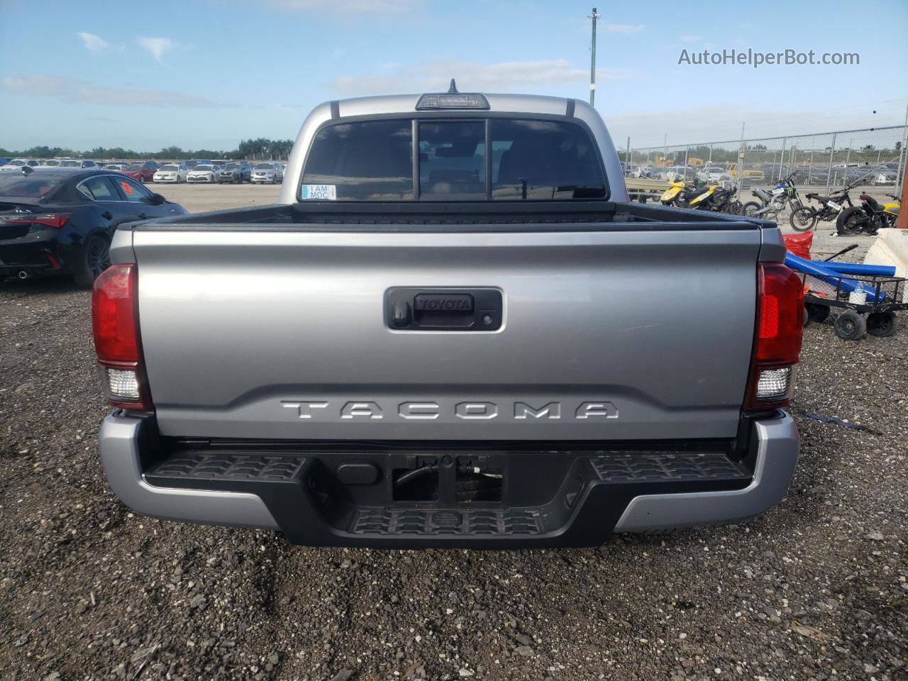 2019 Toyota Tacoma Double Cab Silver vin: 5TFAX5GN5KX132969