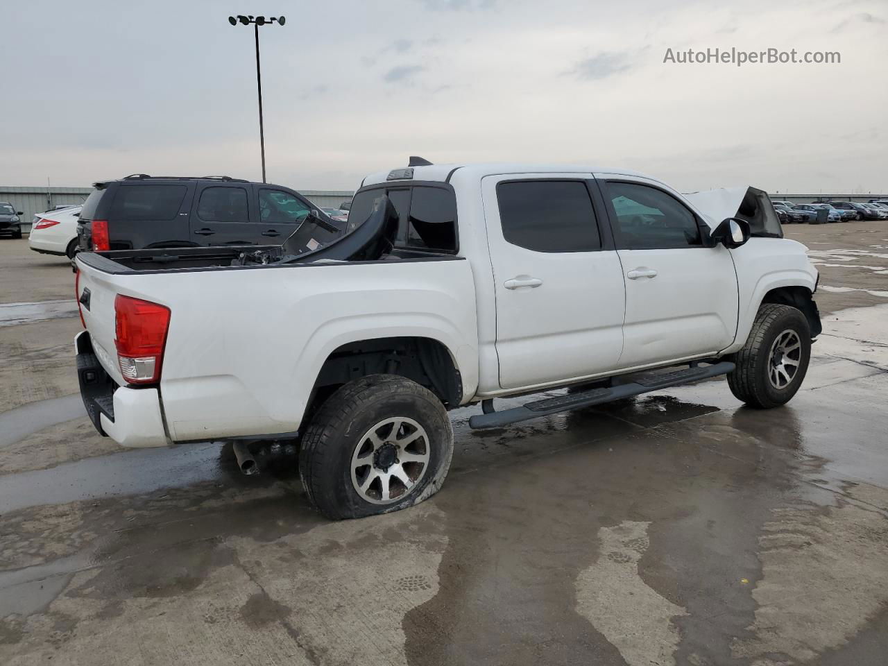 2017 Toyota Tacoma Double Cab White vin: 5TFAX5GN6HX098193