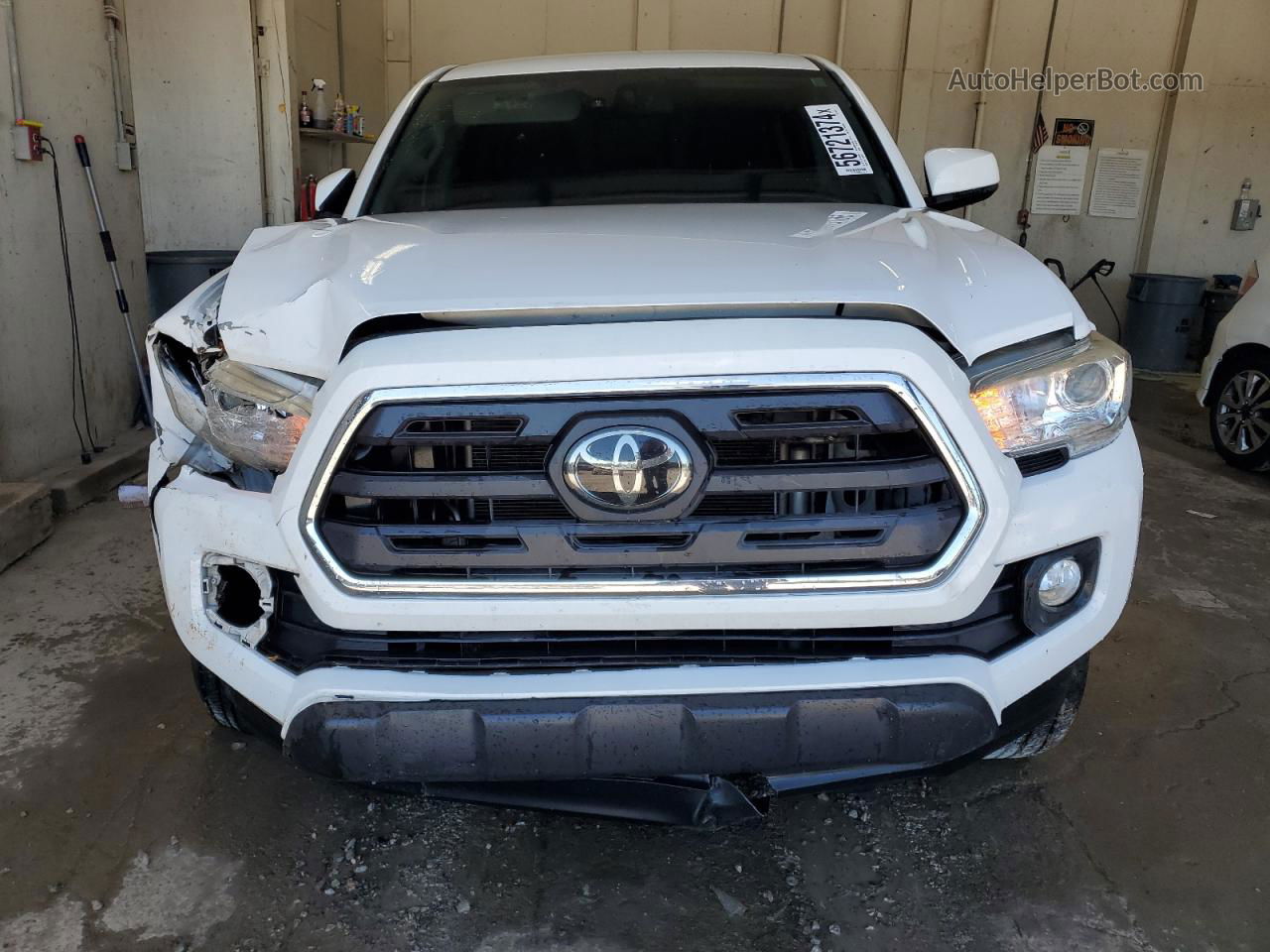 2019 Toyota Tacoma Double Cab White vin: 5TFAX5GN6KX148131