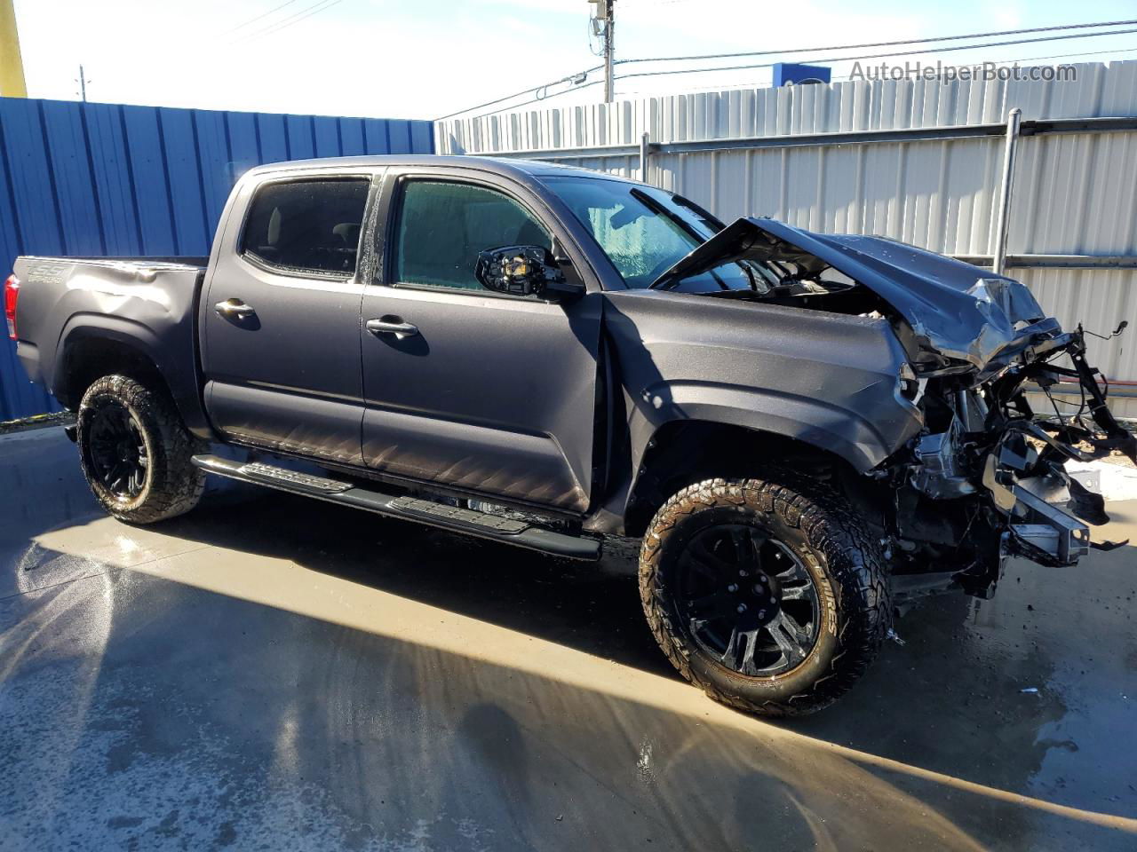 2019 Toyota Tacoma Double Cab Gray vin: 5TFAX5GN6KX158447