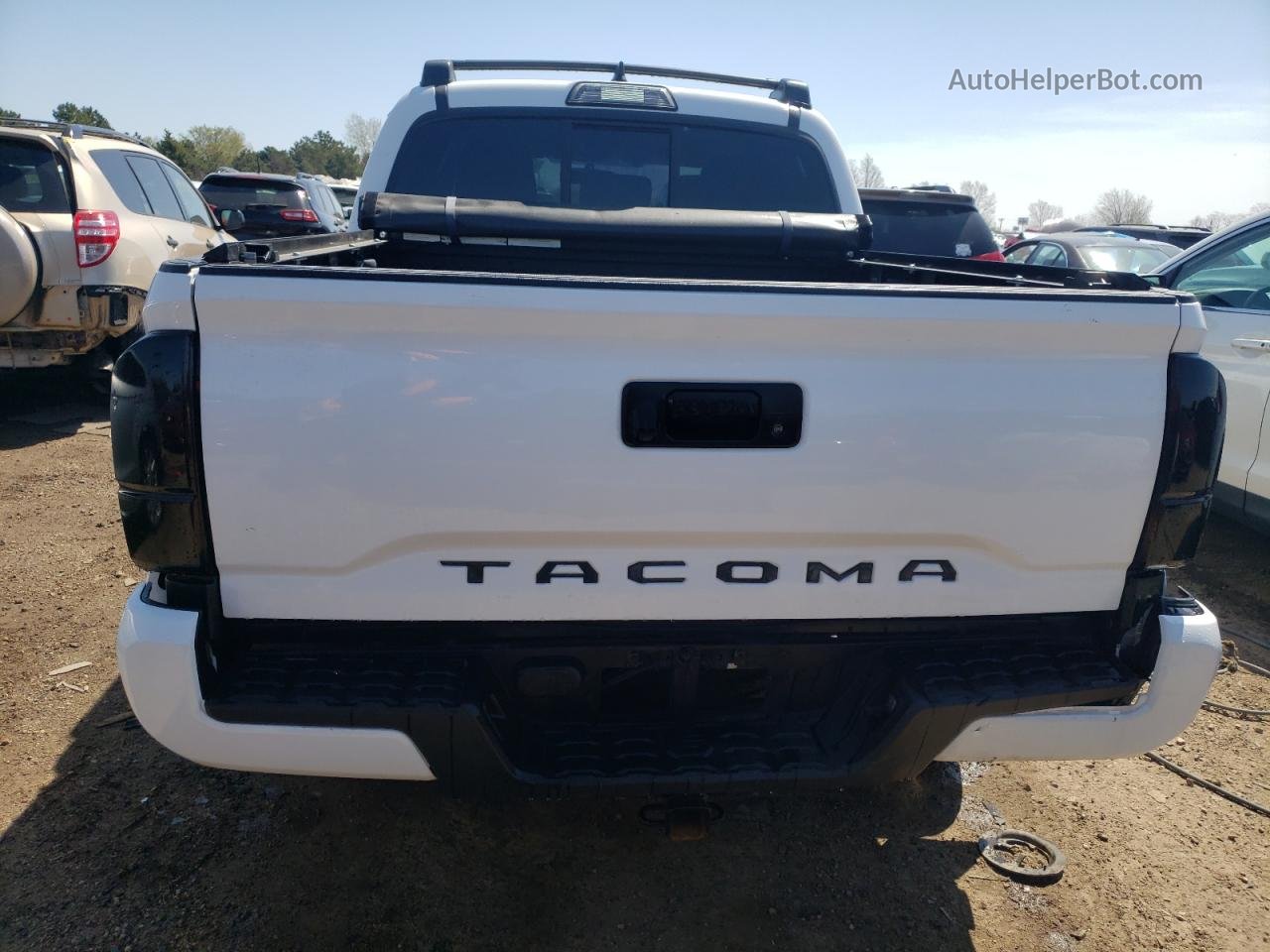 2017 Toyota Tacoma Double Cab Белый vin: 5TFAX5GN9HX085955