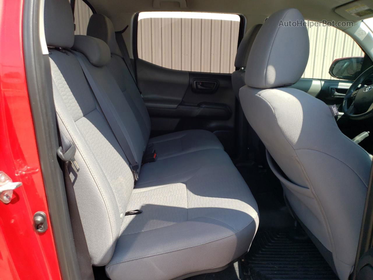 2017 Toyota Tacoma Double Cab Красный vin: 5TFAX5GNXHX099590