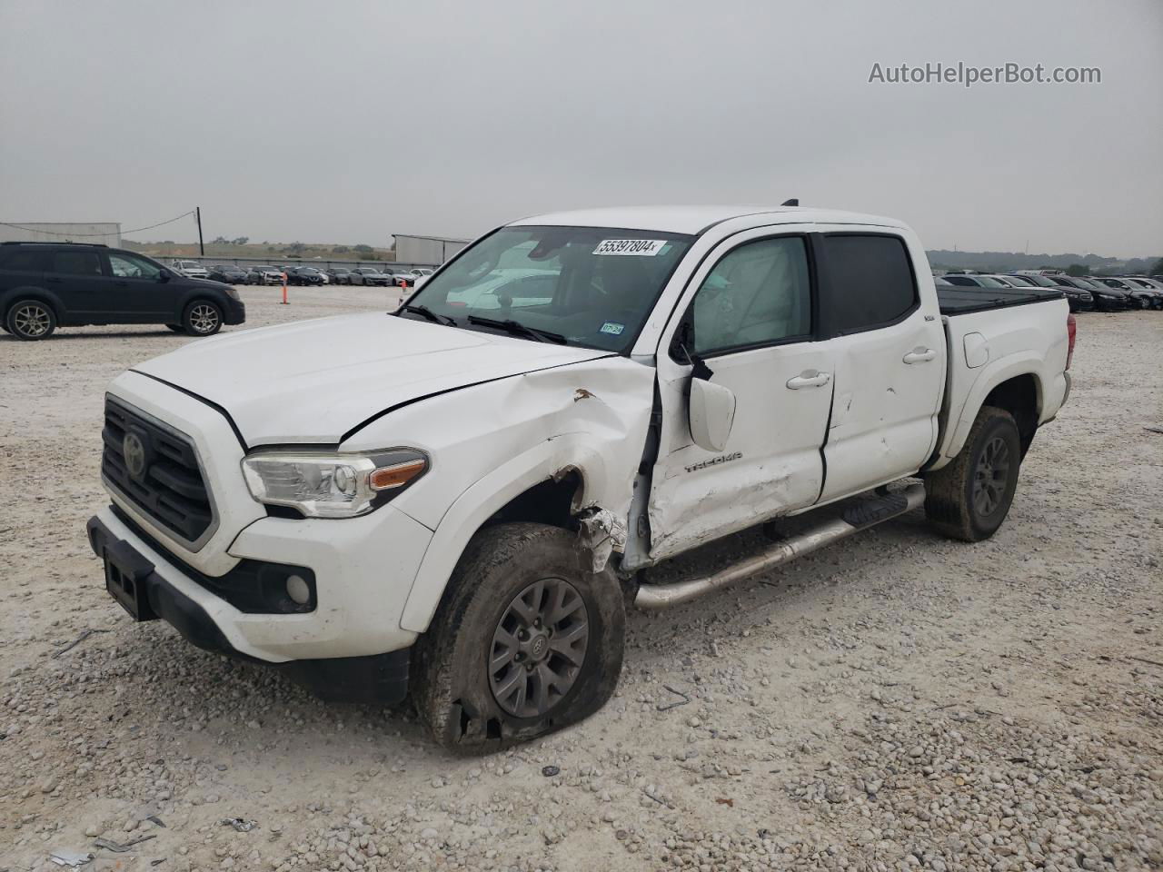 2019 Toyota Tacoma Double Cab White vin: 5TFAZ5CN0KX084376