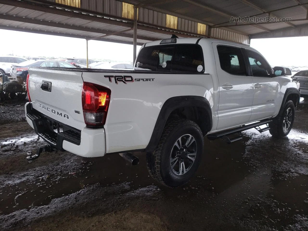 2017 Toyota Tacoma Double Cab Белый vin: 5TFAZ5CN1HX023370