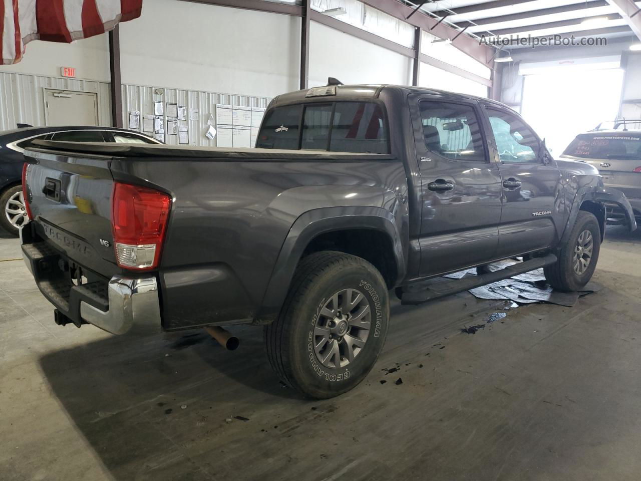 2017 Toyota Tacoma Double Cab Gray vin: 5TFAZ5CN1HX036541