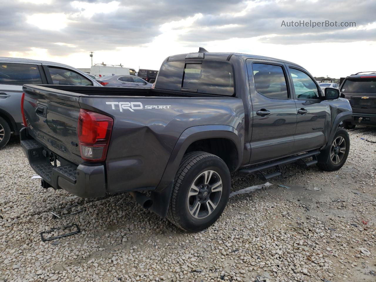 2019 Toyota Tacoma Double Cab Серый vin: 5TFAZ5CN1KX087352