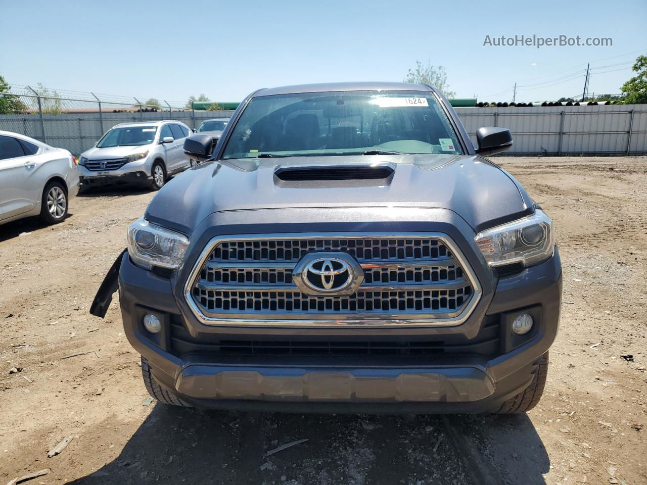 2017 Toyota Tacoma Double Cab Gray vin: 5TFAZ5CN2HX034197